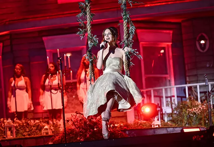 The Trash Report: Portland is Not Hell, Celebrity Bride Wars that Weren't, and Canadian Excellence